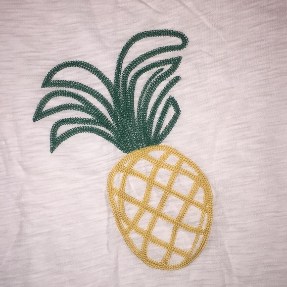 Pineapple - Picture 2 of 2